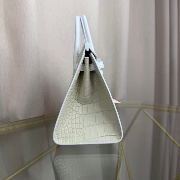 Birkin-Faubourg-20-Snow-White-Matte-Mississippiensis-Alligator-Silver-Hardware Birkin Faubourg 20 Snow White Matte Alligator Togo bag front view