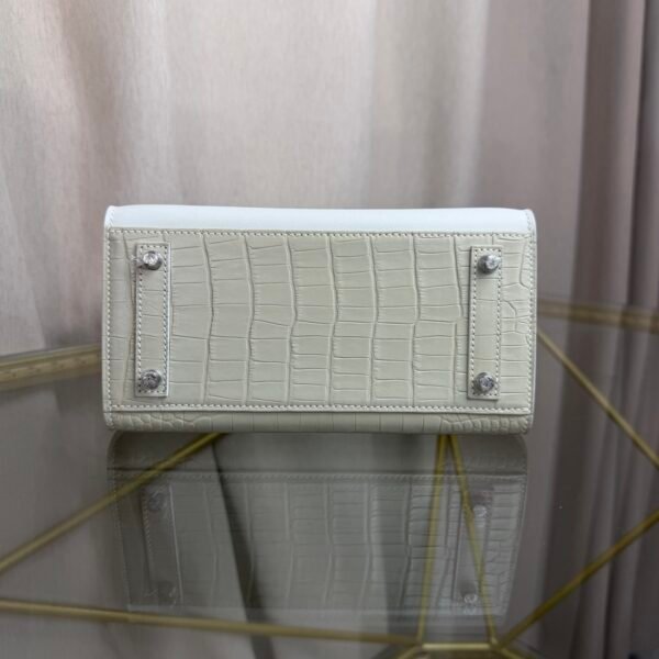 Birkin-Faubourg-20-Snow-White-Matte-Mississippiensis-Alligator-Silver-Hardware Birkin Faubourg 20 Snow White Matte Alligator Togo bag front view