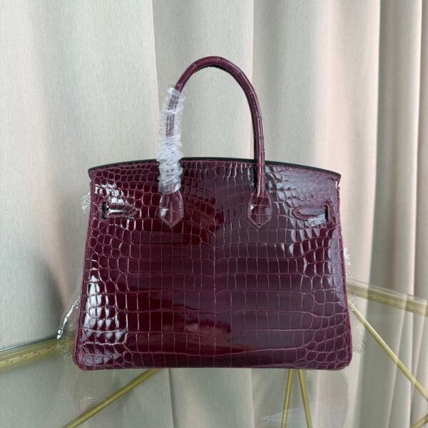 Birkin-30-Bordeaux-Shiny-Niloticus-Crocodile-Gold-Hardware Birkin 30 Bordeaux Shiny Niloticus Crocodile Gold Hardware bag