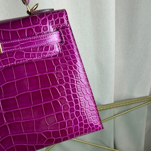 Kelly-Sellier-25-Anemone-Shiny-Alligator-Gold-Hardware Kelly Sellier 25 Anemone Shiny Alligator Gold Hardware bag