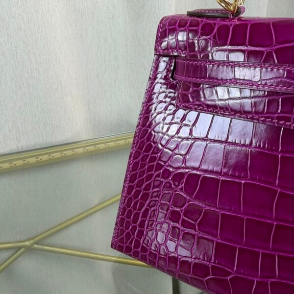 Kelly-Sellier-25-Anemone-Shiny-Alligator-Gold-Hardware Kelly Sellier 25 Anemone Shiny Alligator Gold Hardware bag