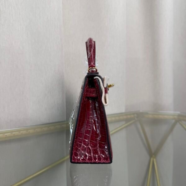 Mini Kelly II Sellier 20 Style Shiny Alligator Rouge H with Gold Hardware