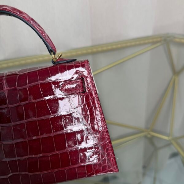 Mini Kelly II Sellier 20 Style Shiny Alligator Rouge H with Gold Hardware