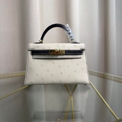Kelly Sellier 20 Style Ostrich Leather Bag Beton Noir Gold Hardware