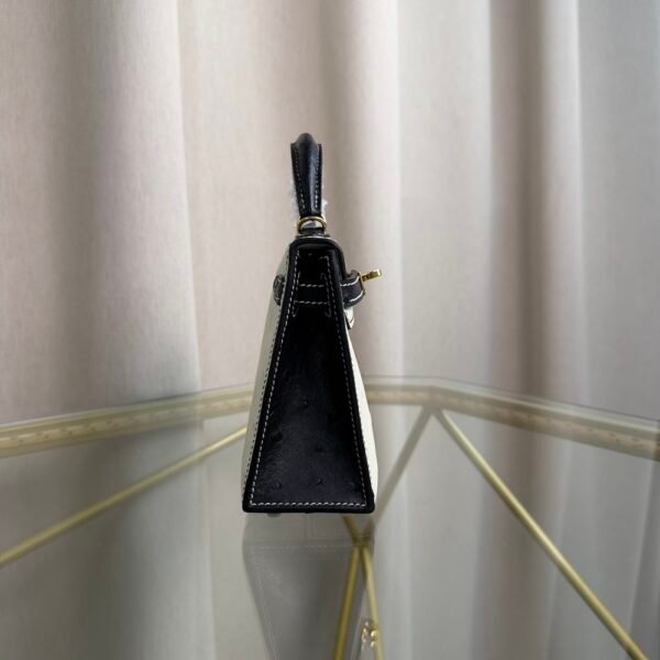 Kelly Sellier 20 Style Ostrich Leather Bag Beton Noir Gold Hardware