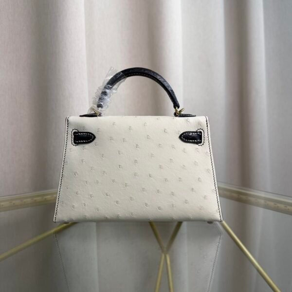 Kelly Sellier 20 Style Ostrich Leather Bag Beton Noir Gold Hardware