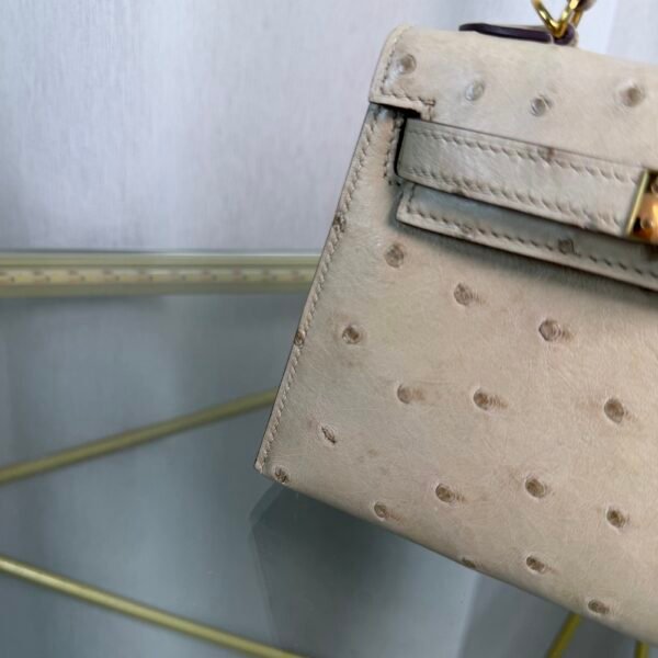 Kelly Sellier 20 Style Biscuit Ostrich Touch Gold Hardware