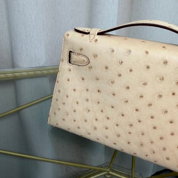 Kelly Pochette Style Parchemin Ostrich Gold Hardware Kelly Pochette Style Parchemin Ostrich Gold Hardware