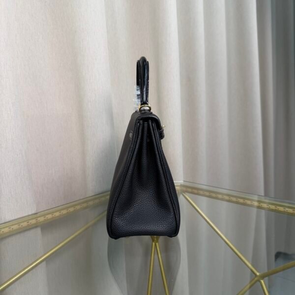 Kelly Retourne 25 Style Black Togo and Shiny Alligator Touch Gold Hardware