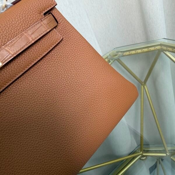 Kelly Retourne 25 Gold Togo and Matte Porosus Crocodile Touch Gold Hardware