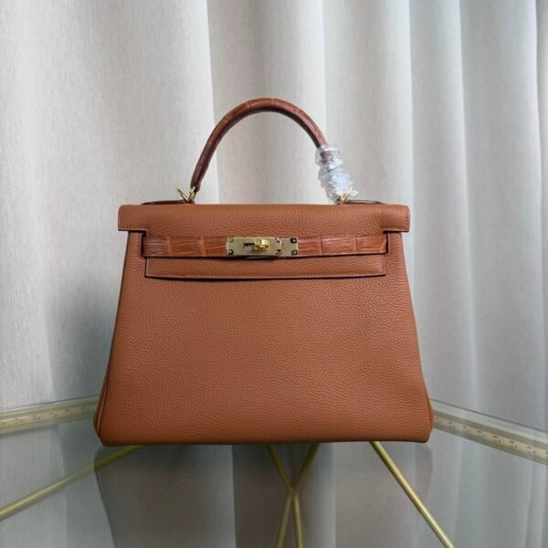 Kelly Retourne 28 Style Gold Togo and Matte Alligator Touch Gold Hardware