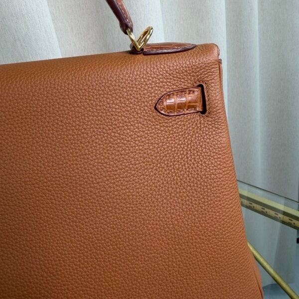 Kelly Retourne 28 Style Gold Togo and Matte Alligator Touch Gold Hardware