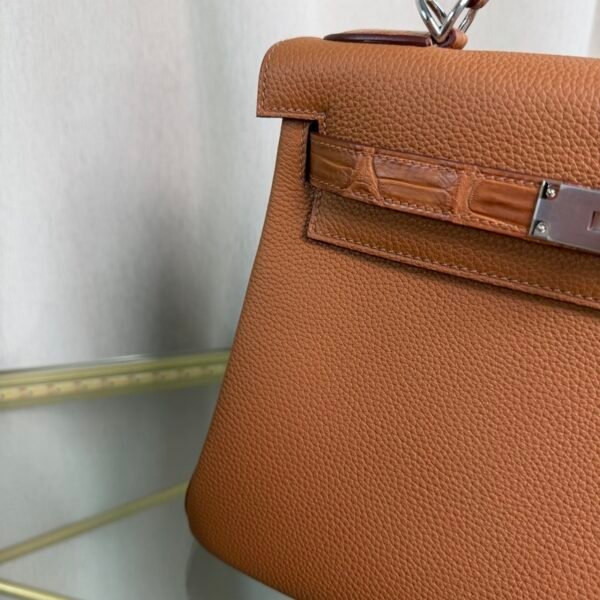 Kelly Retourne 28 Style Gold Togo and Matte Alligator Touch Palladium Hardware