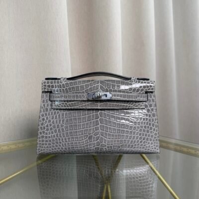Kelly Pochette Style Gris Ciment Shiny Porosus Crocodile Palladium Hardware Kelly Pochette Style Gris Ciment Shiny Porosus Crocodile Palladium Hardware