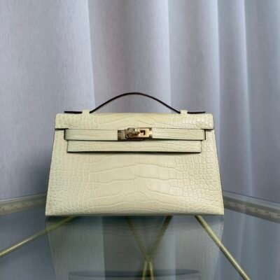Kelly Pochette Style Vanille Matte Alligator Gold Hardware