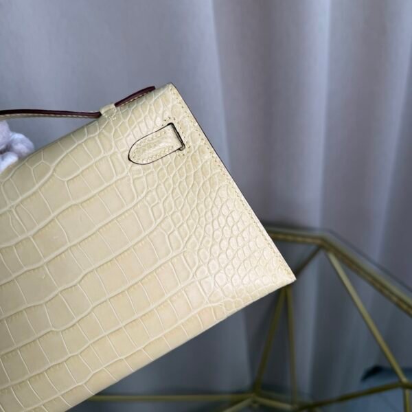 Kelly Pochette Style Vanille Matte Alligator Gold Hardware