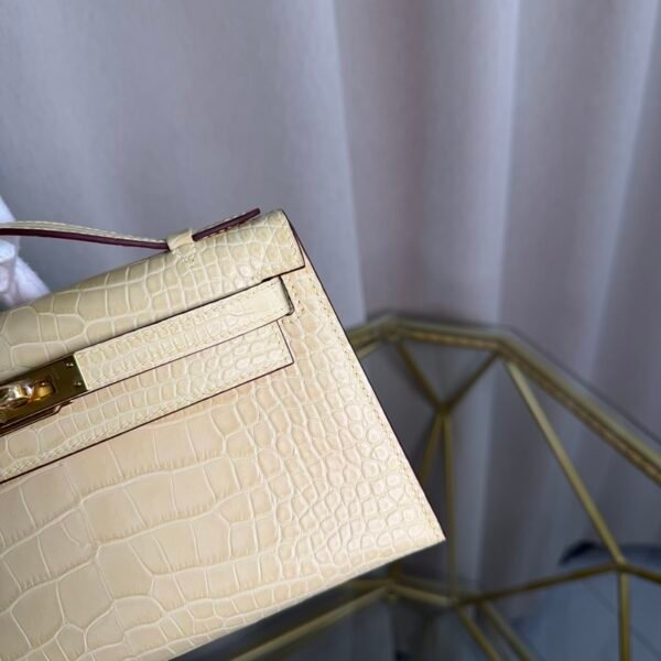 Kelly Pochette Style Vanille Matte Alligator Gold Hardware