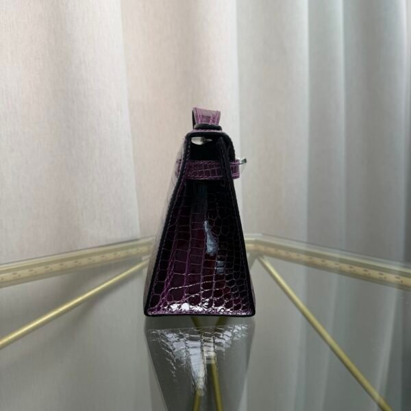 Kelly Pochette Style Violet Shiny Alligator Palladium Hardware Kelly Pochette Style Violet Shiny Alligator Palladium Hardware