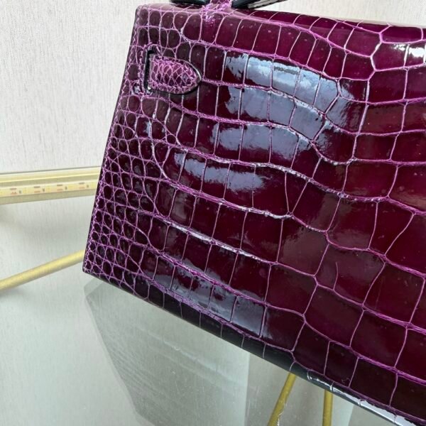 Kelly Pochette Style Violet Shiny Alligator Palladium Hardware Kelly Pochette Style Violet Shiny Alligator Palladium Hardware