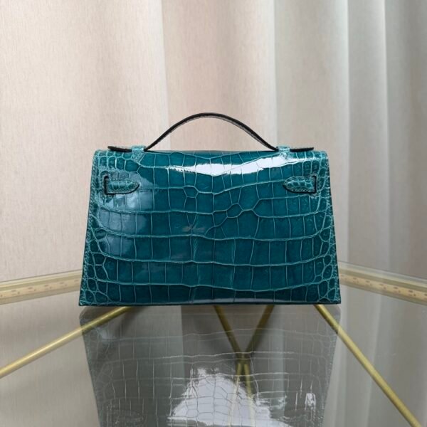 Kelly Pochette Style Vert Jade Shiny Niloticus Crocodile Palladium Hardware Kelly Pochette Style Vert Jade Shiny Niloticus Crocodile Palladium Hardware