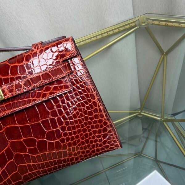 Kelly Pochette Style Miel Shiny Alligator Gold Hardware Kelly Pochette Style Miel Shiny Alligator Gold Hardware