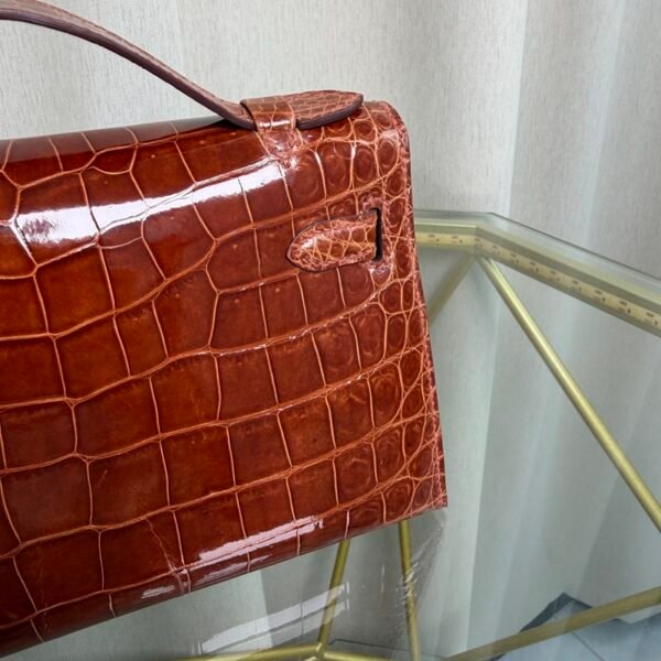 Kelly Pochette Style Miel Shiny Niloticus Crocodile Palladium Hardware Kelly Pochette Style Miel Shiny Niloticus Crocodile Palladium Hardware