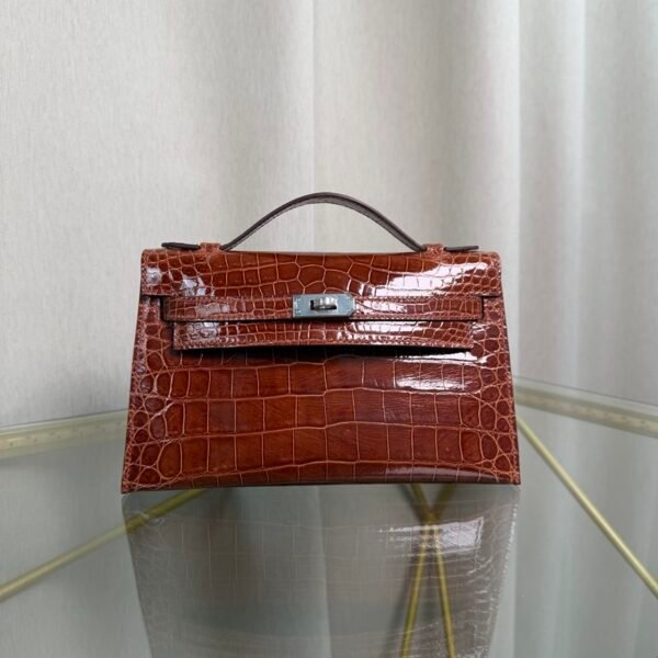 Kelly Pochette Style Miel Shiny Niloticus Crocodile Palladium Hardware Kelly Pochette Style Miel Shiny Niloticus Crocodile Palladium Hardware