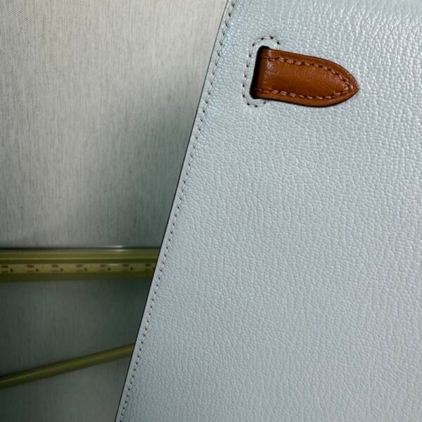 Kelly Sellier 25 Style Gris Perle and Gold Chevre Mysore Gold Hardware