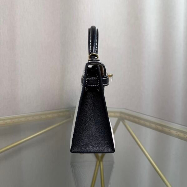 Kelly Sellier 20 Nata, Black Chèvre Mysore Gold Hardware