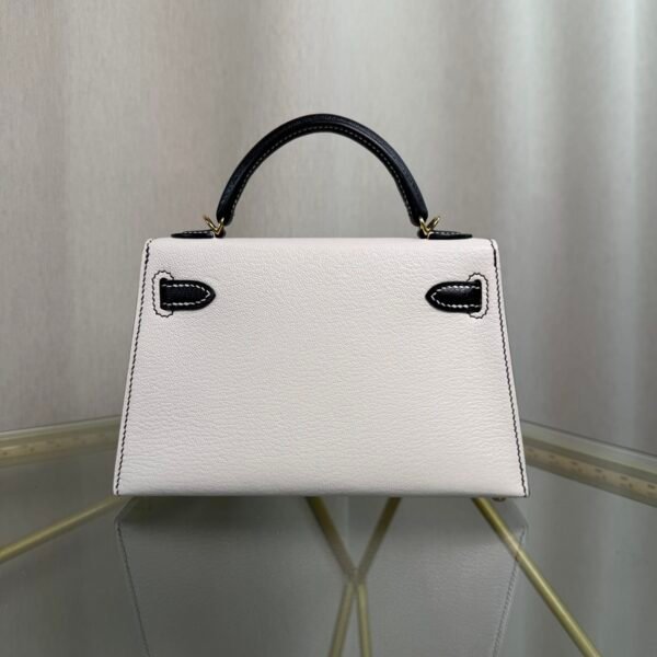Kelly Sellier 20 Nata, Black Chèvre Mysore Gold Hardware
