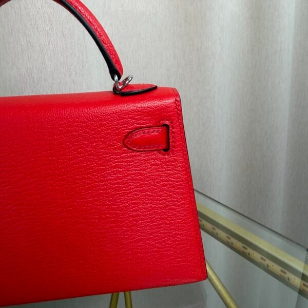 Kelly Sellier 20 Rouge Casaque Verso Rose Bubblegum Chèvre Mysore Palladium Hardware