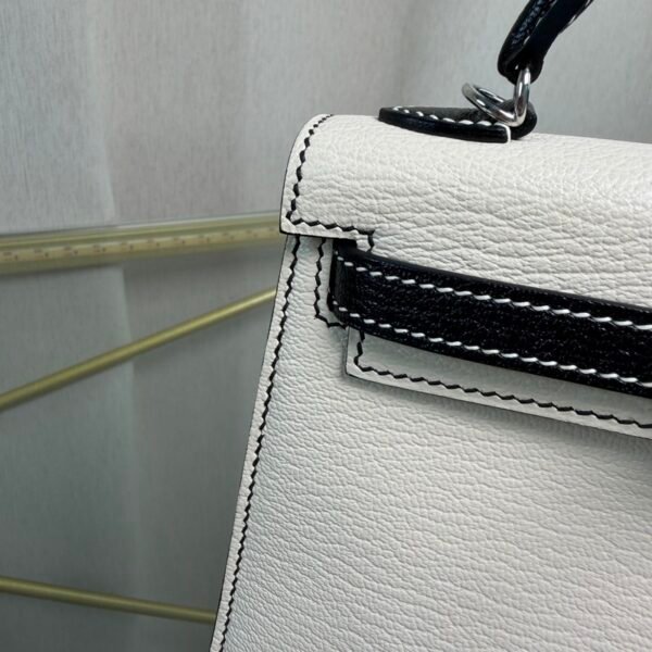 Kelly Sellier 20 Nata, Black Chèvre Mysore Palladium Hardware