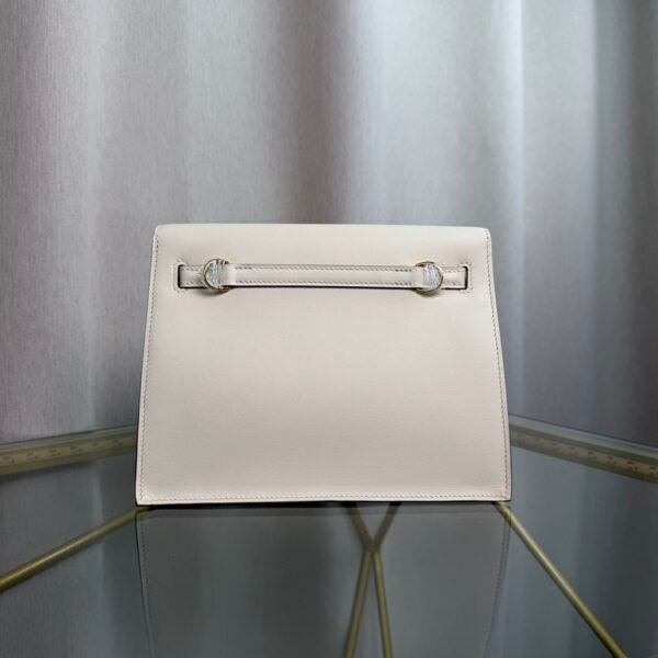 Kelly Danse Style Craie Swift Gold Hardware